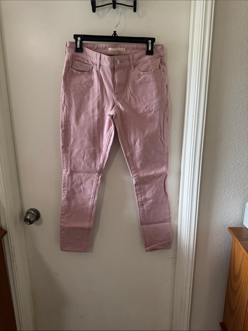 Levi's Skinny Jeans in Dusty Pink